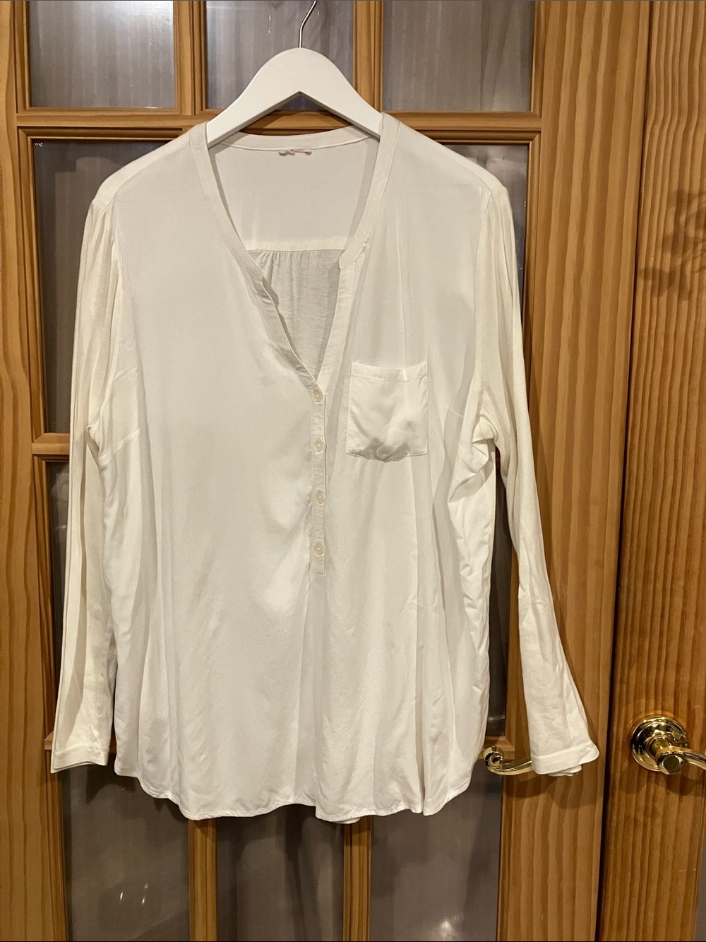 Relaxed White Long-Sleeve V-Neck Henley Blouse